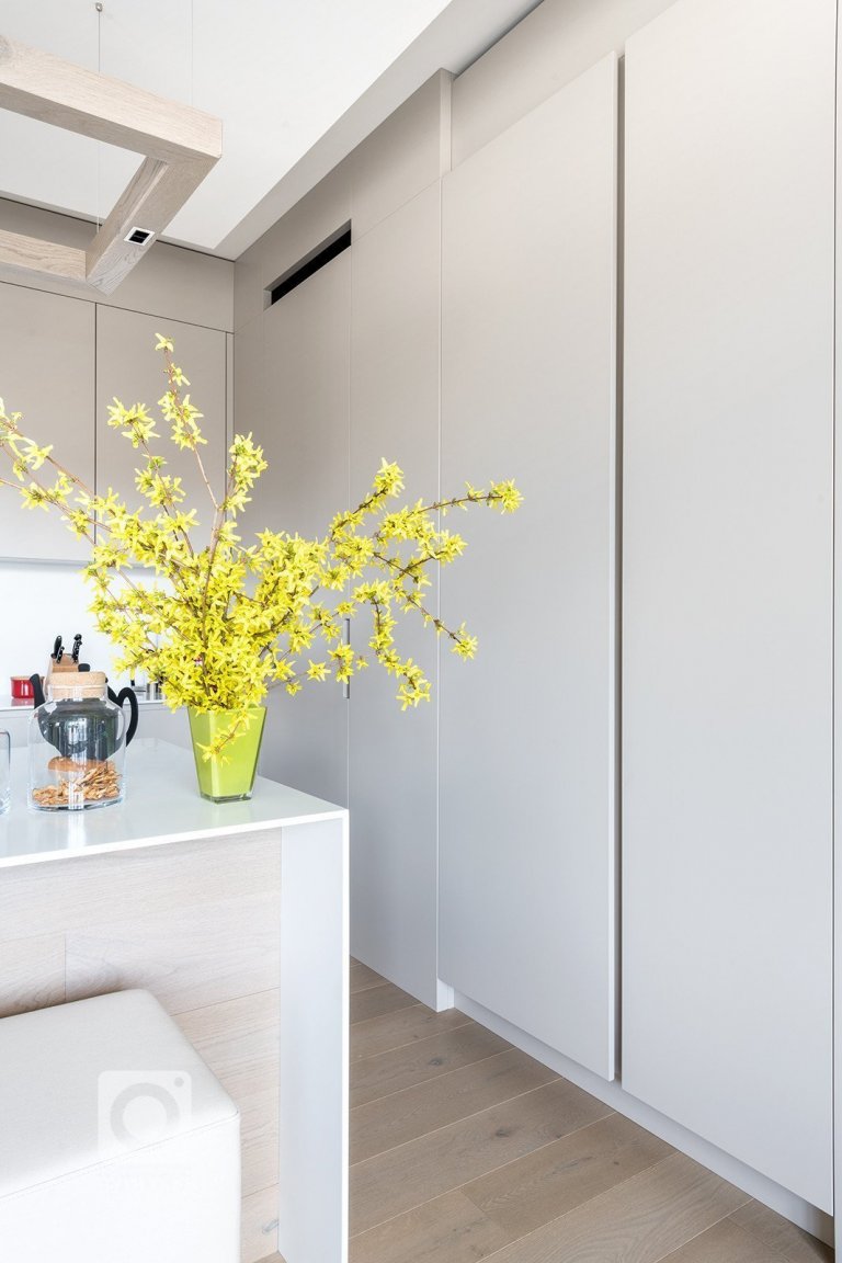 add picture to album