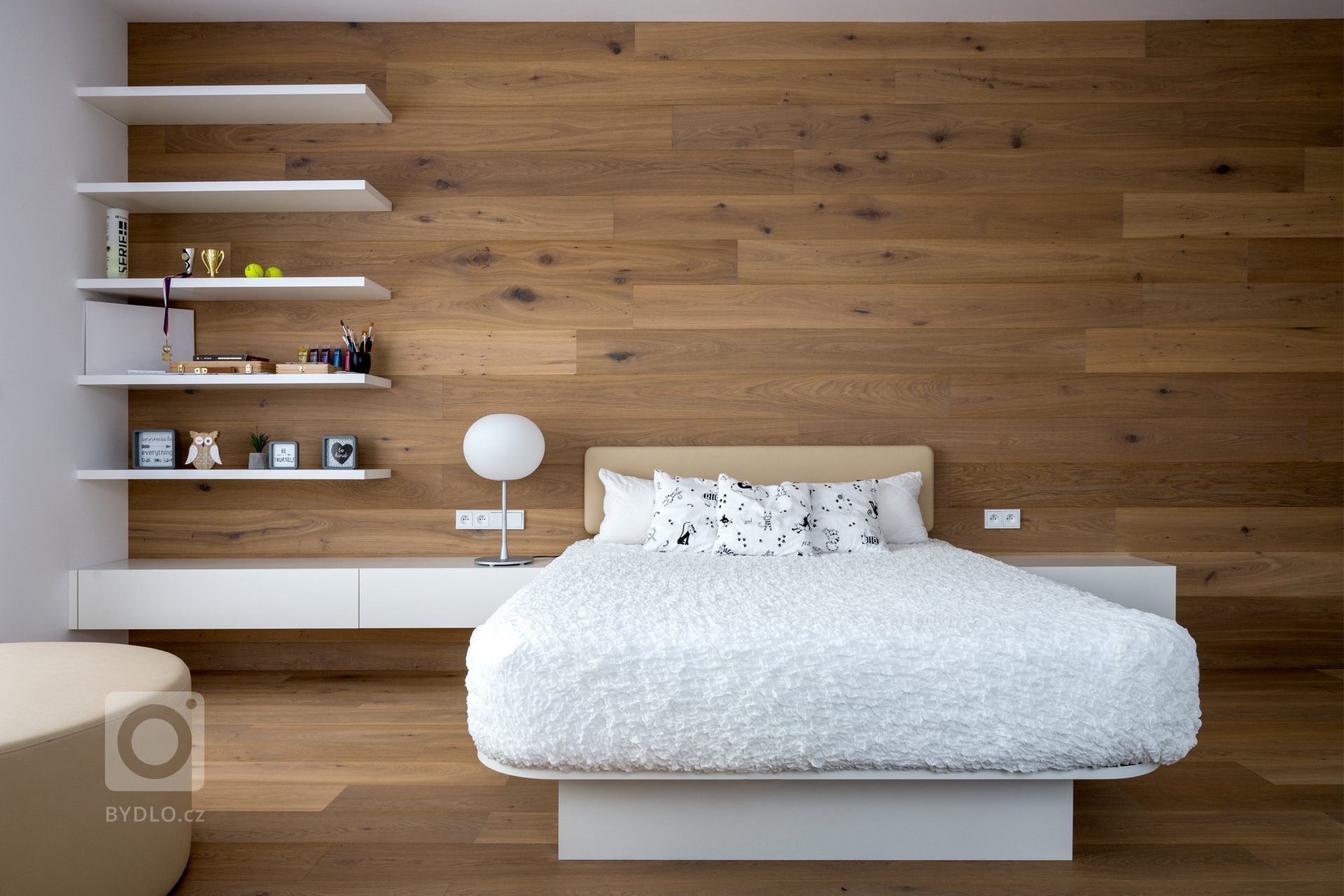 Radostí každého architekta je realizovat projekt, jehož rolí je plná využitelnost. V případě této realizace, interiéru pro čtyřčlennou rodinu, která v domě…