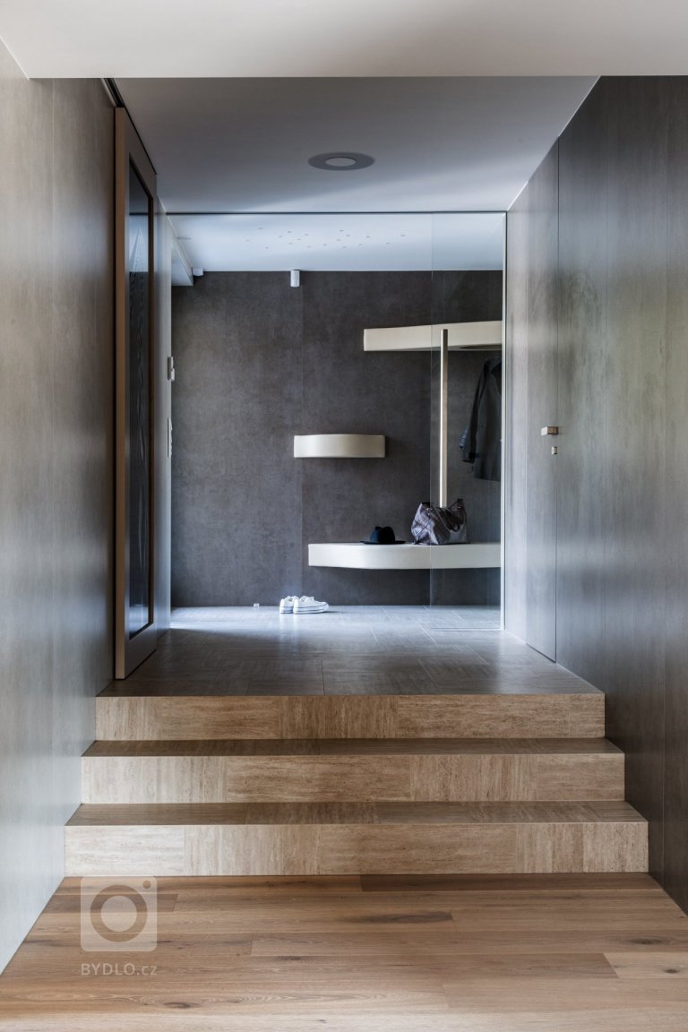 add picture to album