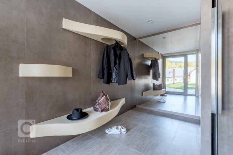 add picture to album