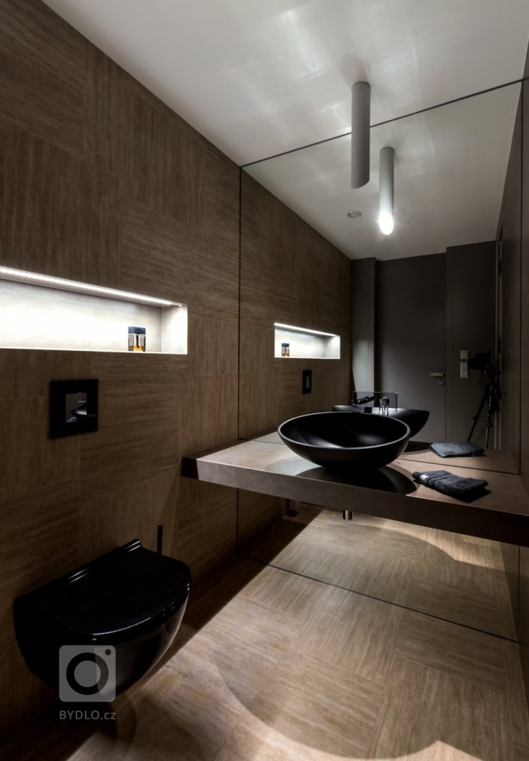 add picture to album