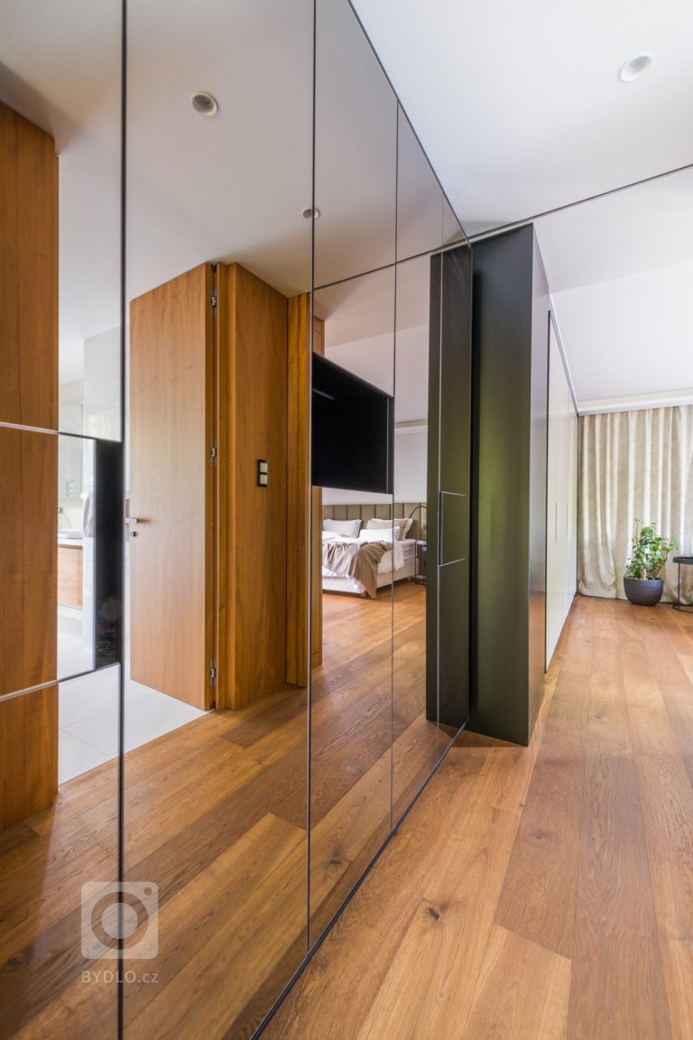 add picture to album