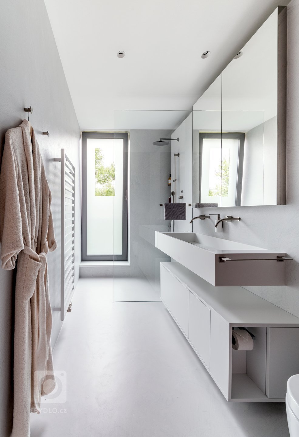 Cílem projektu bylo navrhnout byt pro mladou rodinu s dětmi tak, aby vše mělo jasnou koncepci, co se týká uspořádání, funkčnosti a kvality použitých materiálů.…