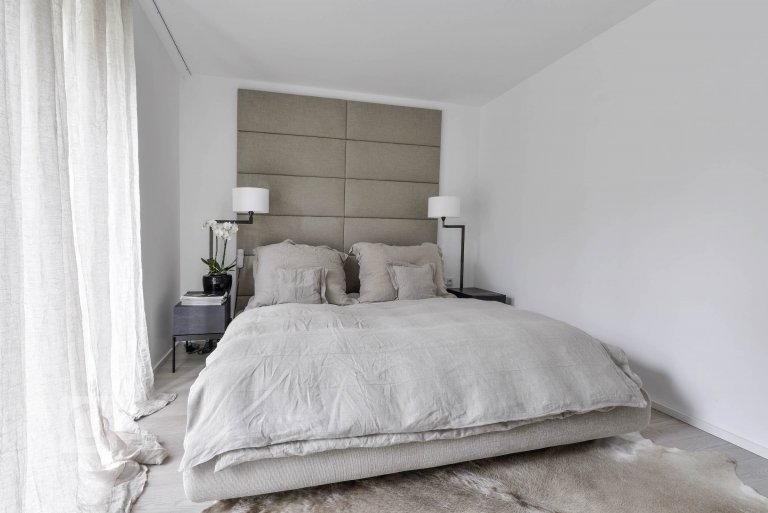 add picture to album