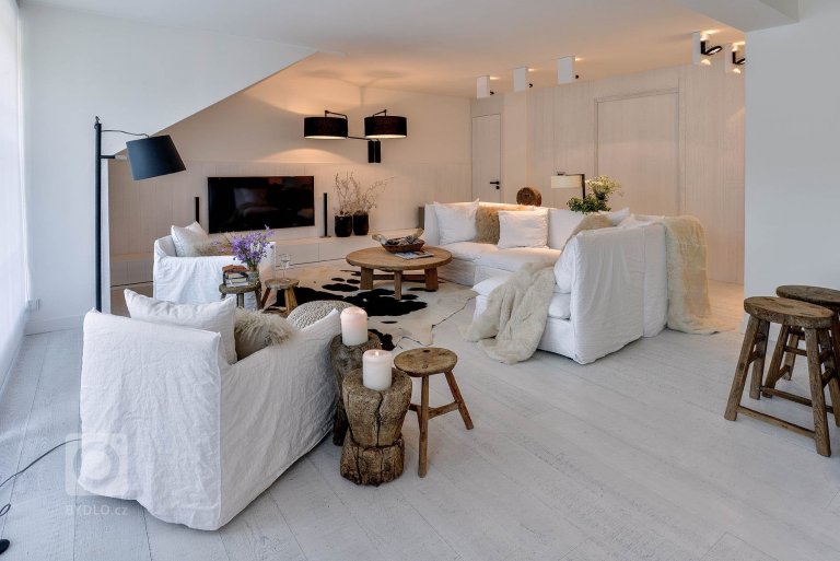 add picture to album