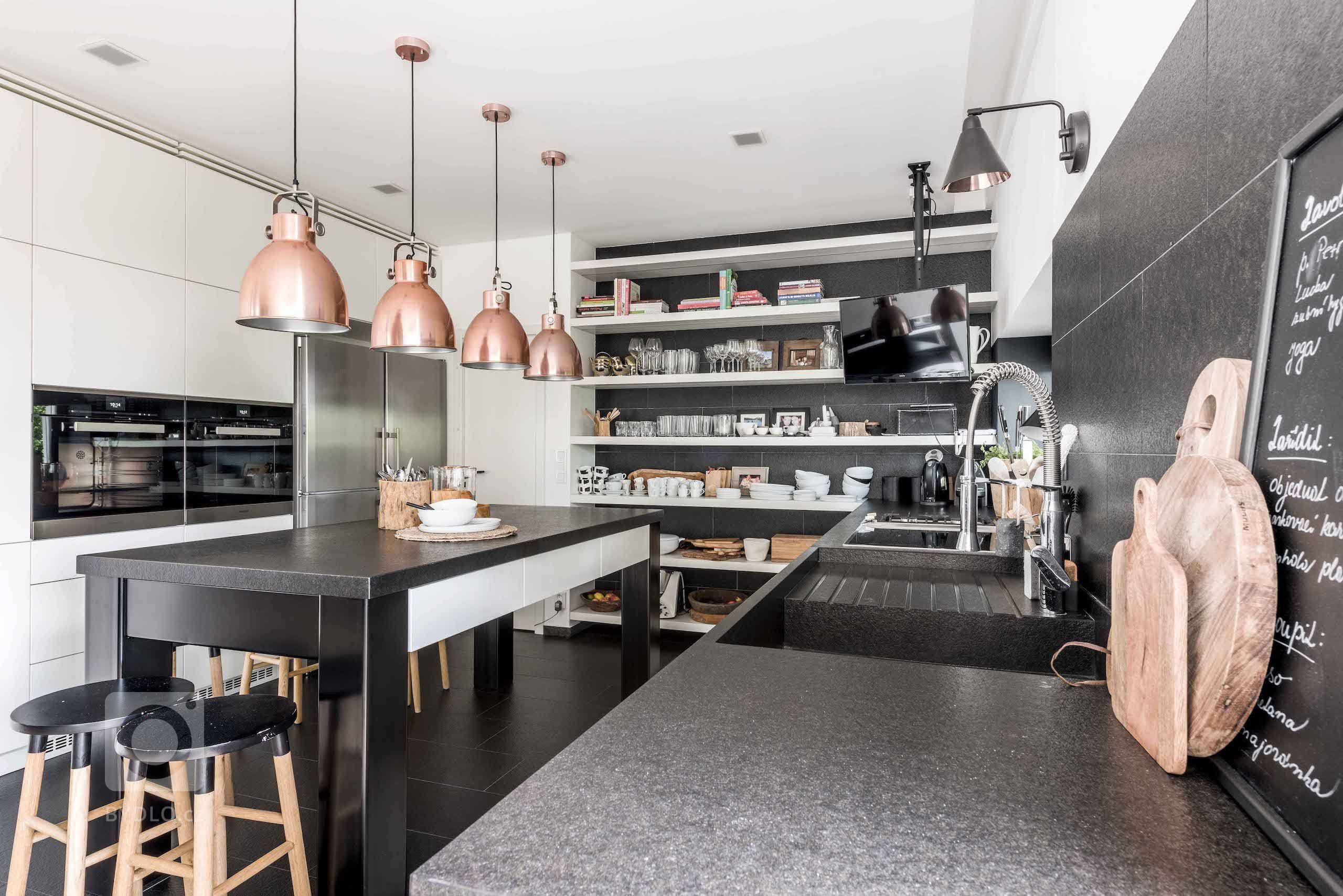 Řešení a zařízení&nbsp;celého&nbsp;domu u kterého majitelka ocenila, že&nbsp;na&nbsp;rozdíl od tří předchozích designerů přesně pochopil její představu o…