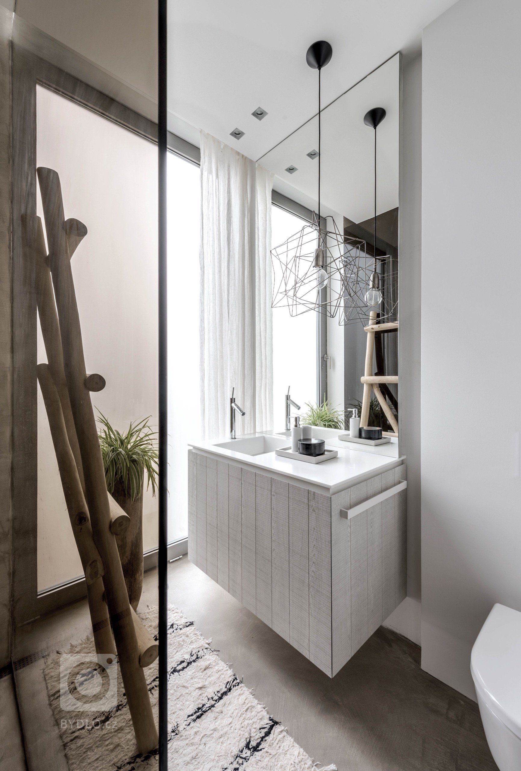 Po více než deseti letech strávených v&nbsp;zahraničí a&nbsp;několika v&nbsp;Praze se Pavel a&nbsp;Kari rozhodli přestěhovat do Zlína a&nbsp;postavit si tu…