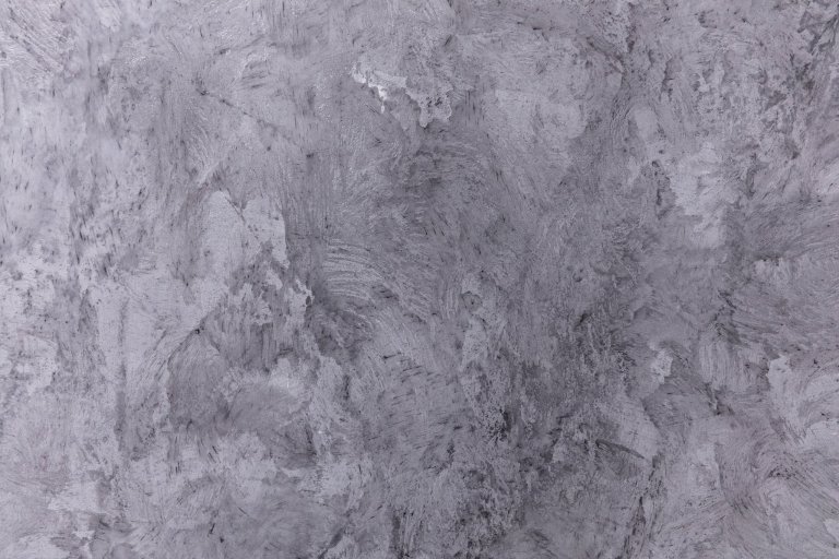 Realizace koupelny s WC ve stylu &quot;lesklý beton&quot;. Dekor&nbsp;na zdi je nepravidelný s viditelnými nerovnostmi. Podlaha je rovná. Spučástí projektu…