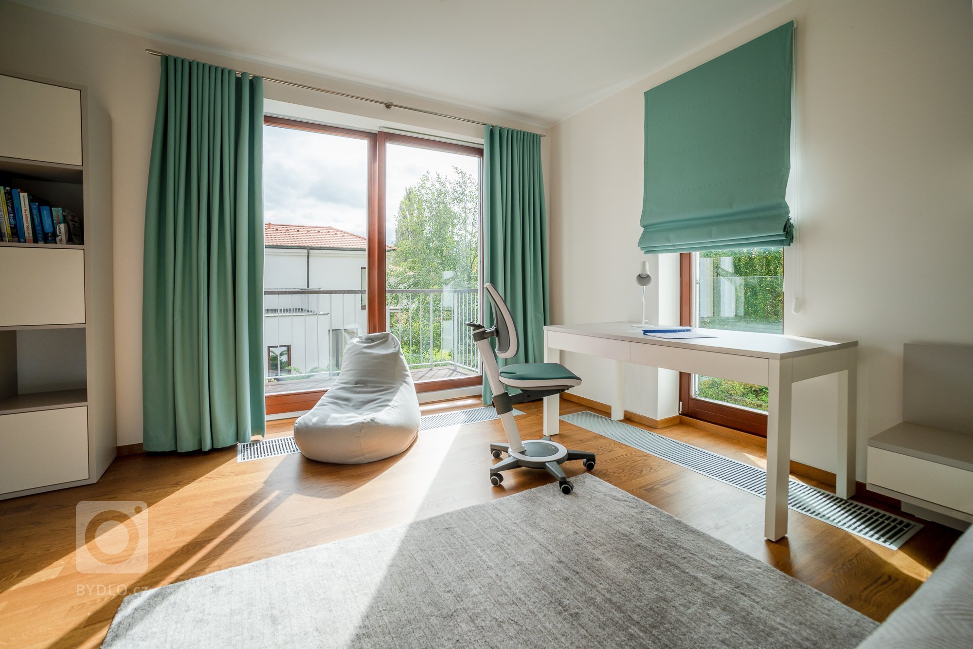 Bylo nám velkým potěšením pracovat nad koncepty a realizací dětských pokojů.

Naším záměrem bylo vytvoření takových pokojíků, které budou nejen odrážet…