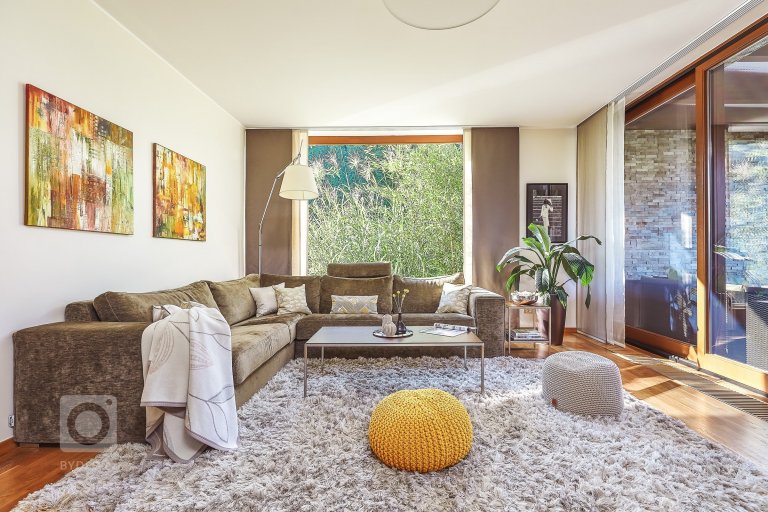 add picture to album