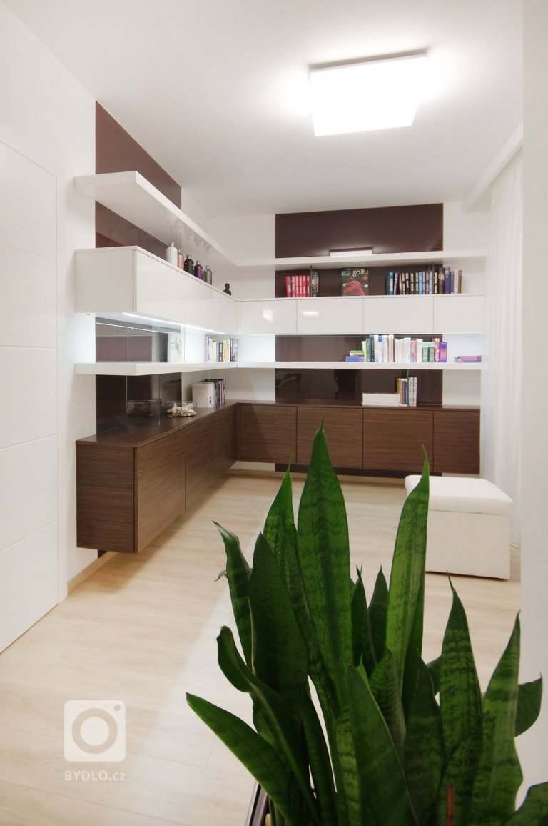 add picture to album