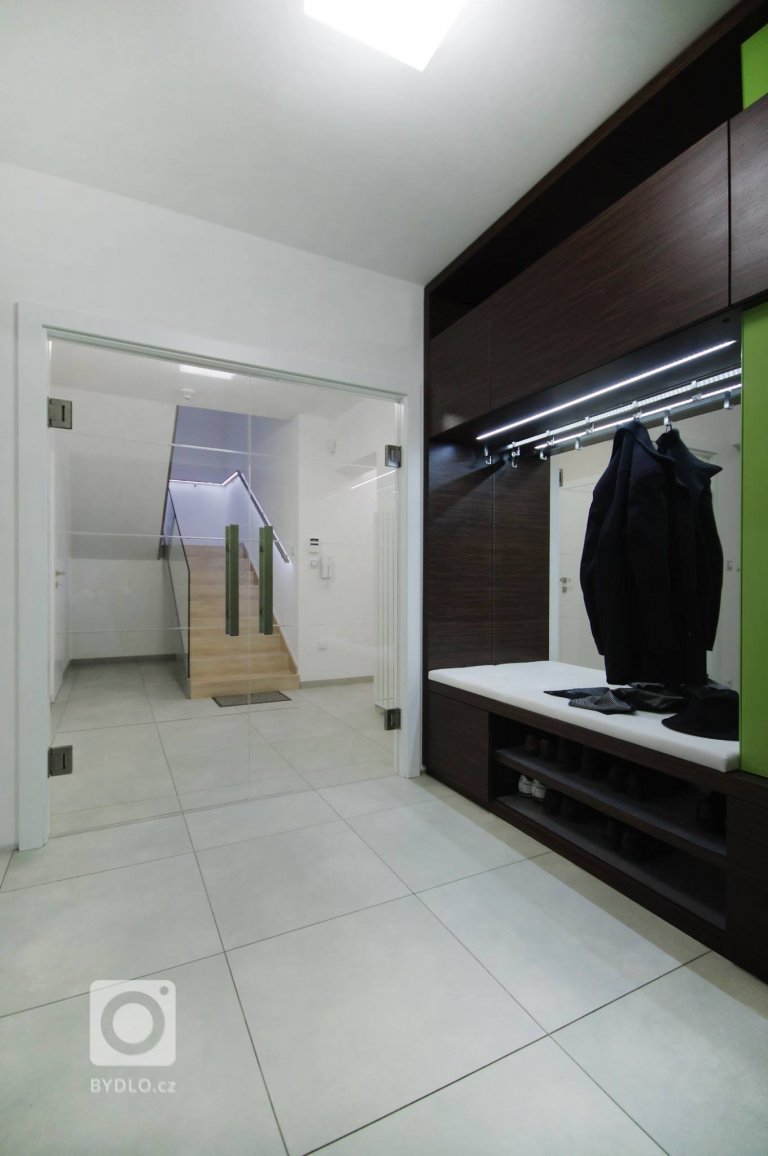 add picture to album