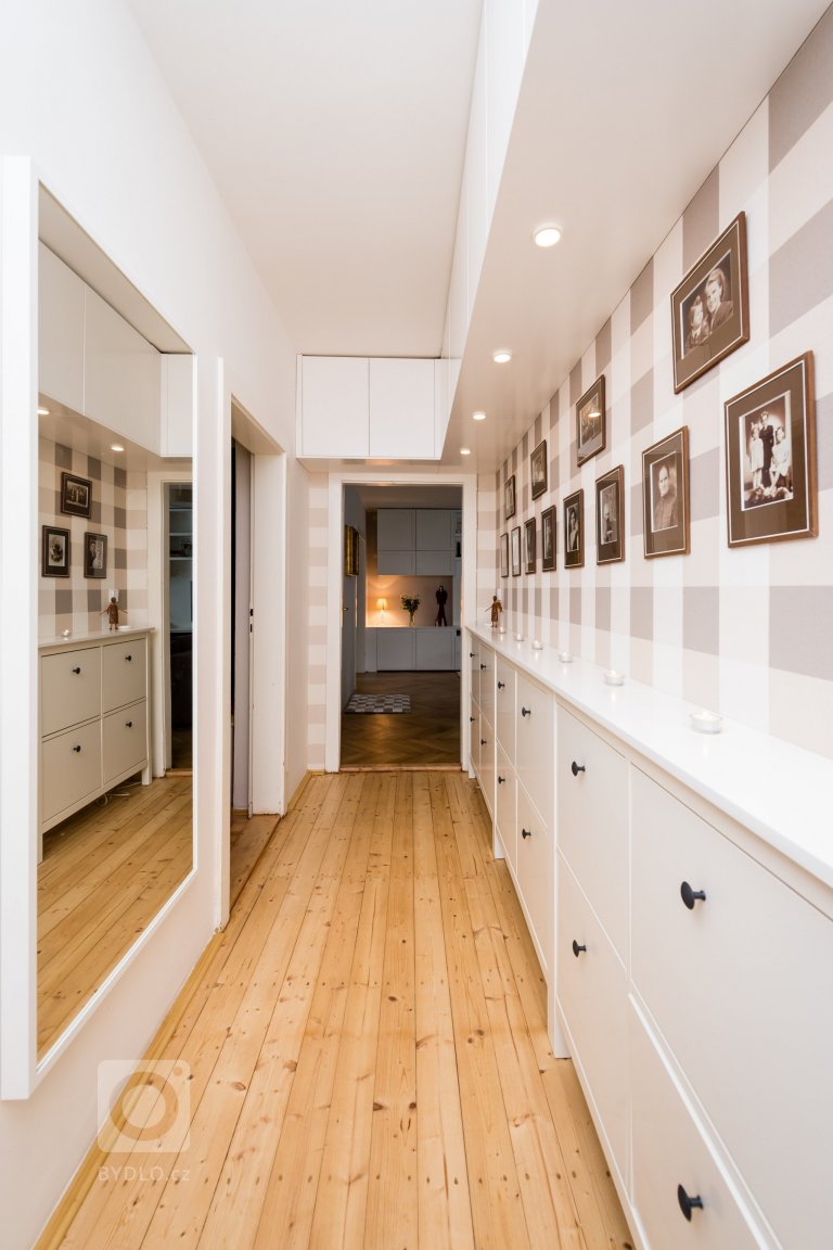 add picture to album