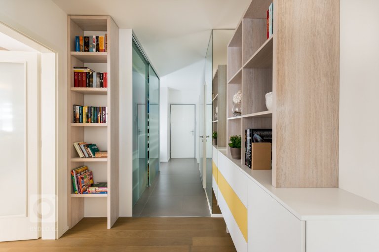 add picture to album