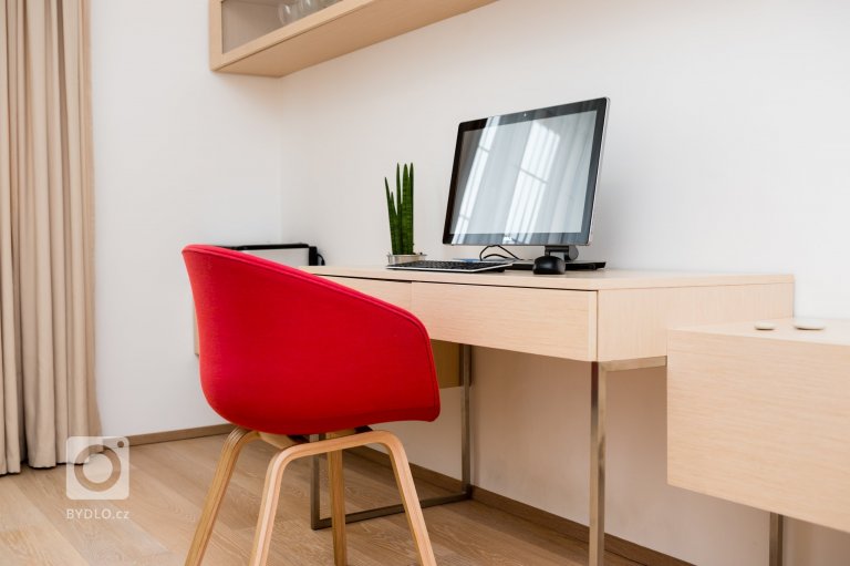 add picture to album