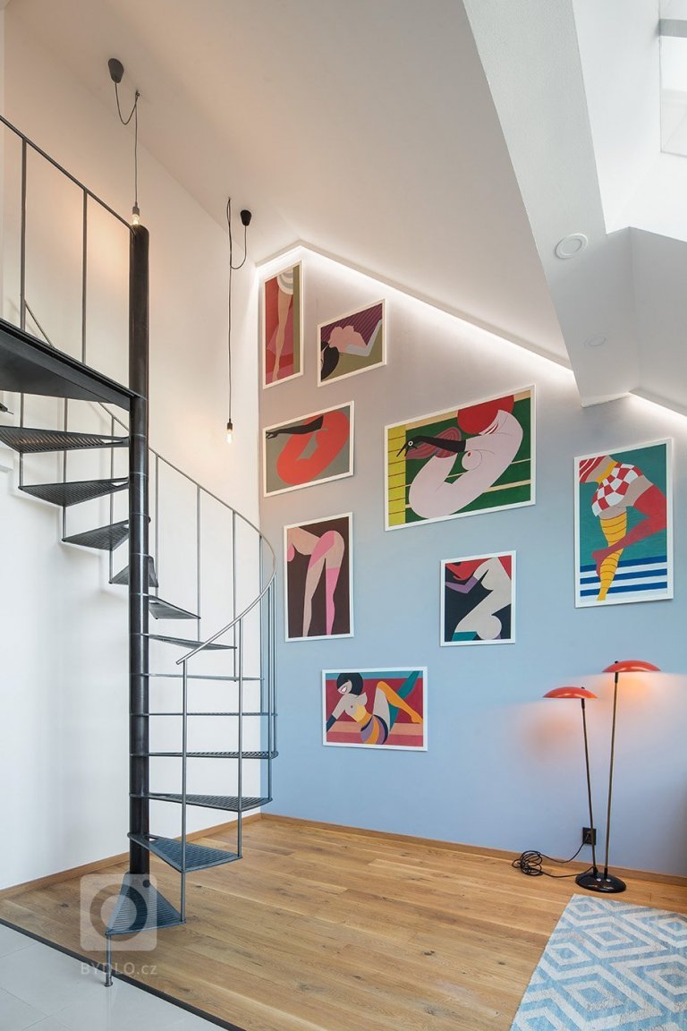 add picture to album