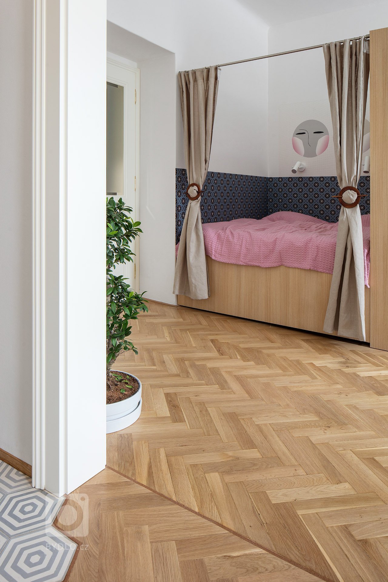 Kompletní rekonstrukce bytu 43m2.&nbsp;Byt je situován ve&nbsp;starší zástavbě, v&nbsp;původní dispozici 1+1. Byt byl předán v&nbsp;původním stavu a jednalo se…