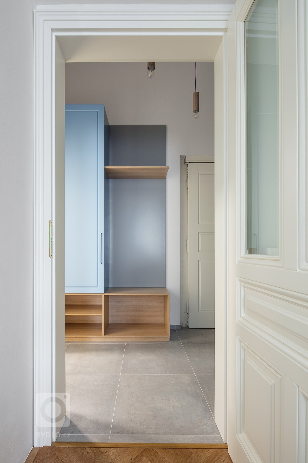 Kompletní rekonstrukce bytu 43m2.&nbsp;Byt je situován ve&nbsp;starší zástavbě, v&nbsp;původní dispozici 1+1. Byt byl předán v&nbsp;původním stavu a jednalo se…