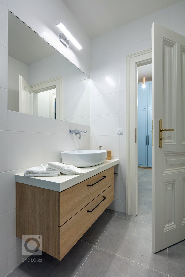 add picture to album