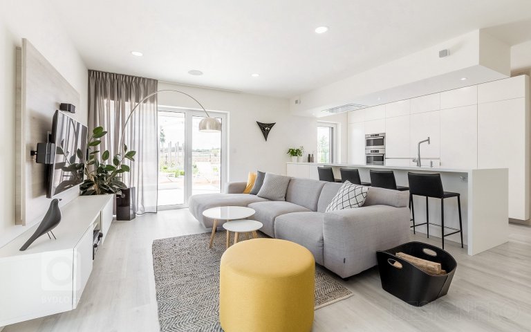 add picture to album