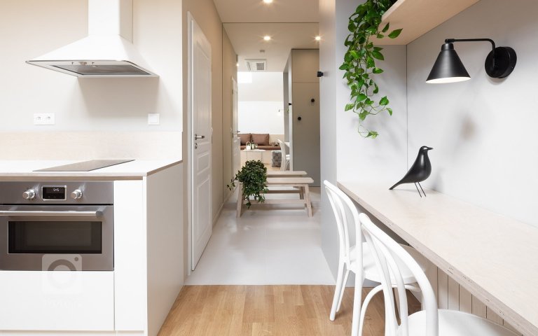 add picture to album