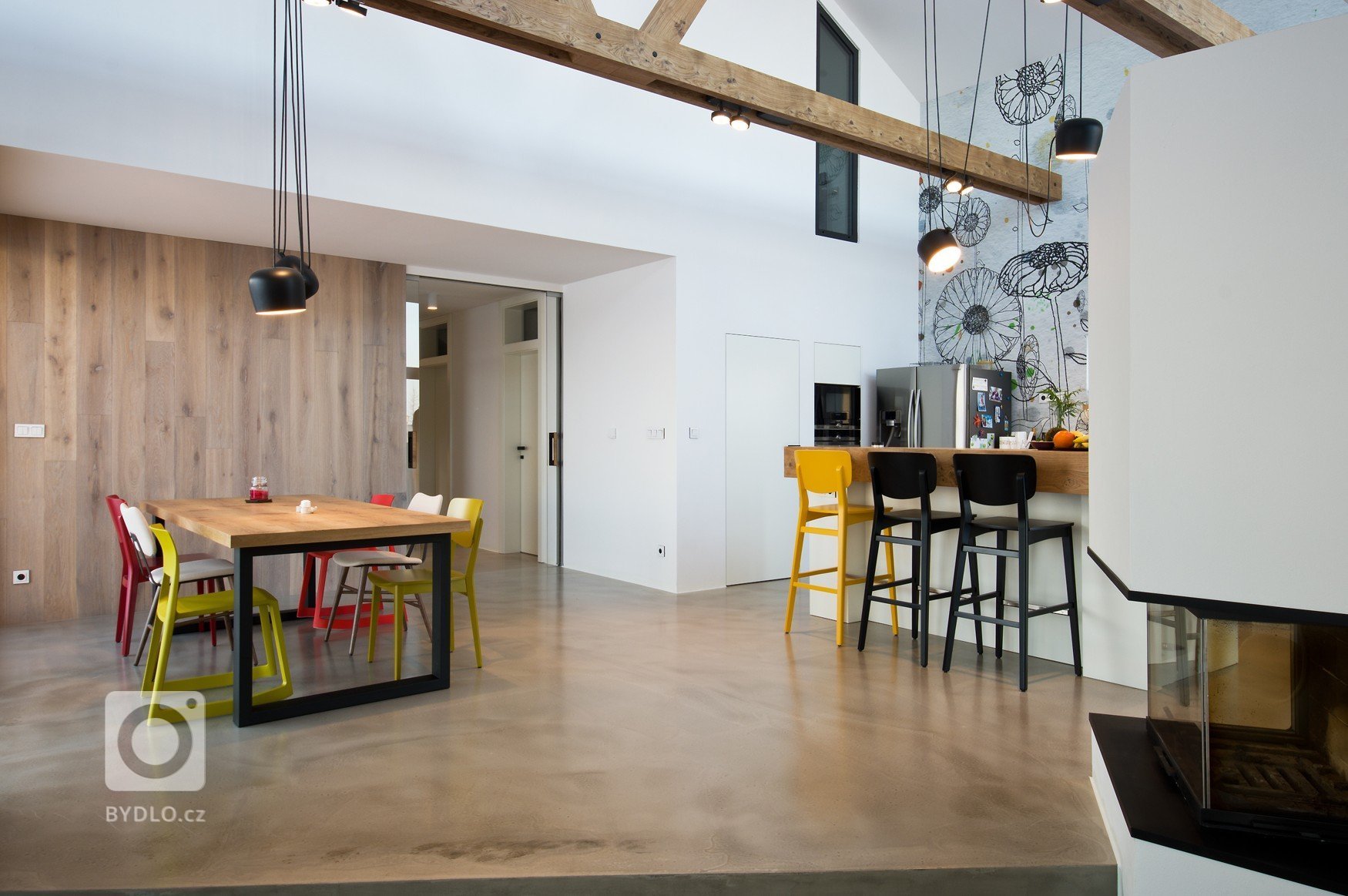 Novostavba rodinného domu. Fotky těsně před dokončením. Ještě chybí nějaké to světlo a hlavně zahrada, ale už se nám to rýsuje :) Projekt vznikl ve spolupráci…