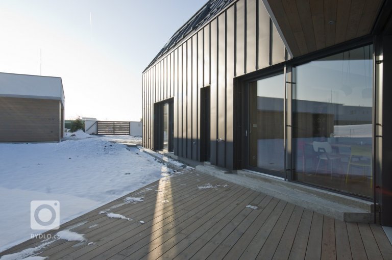 add picture to album