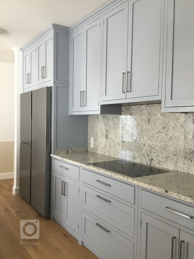 add picture to album