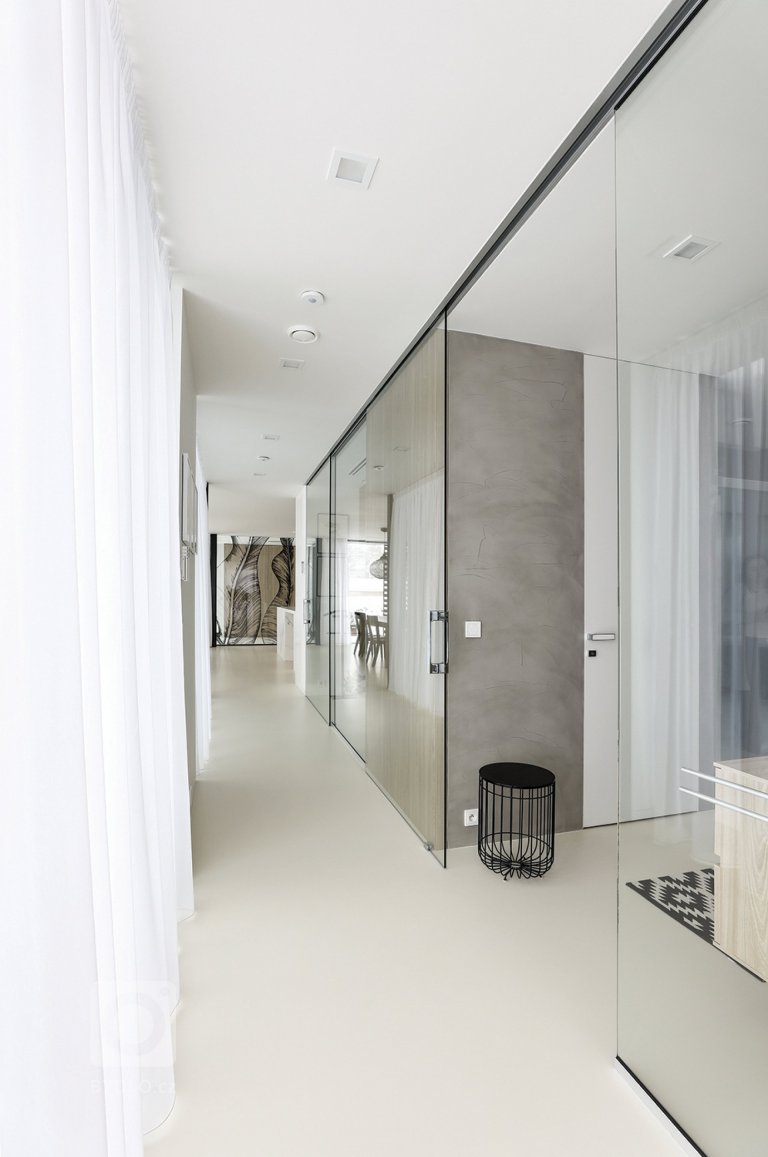 add picture to album