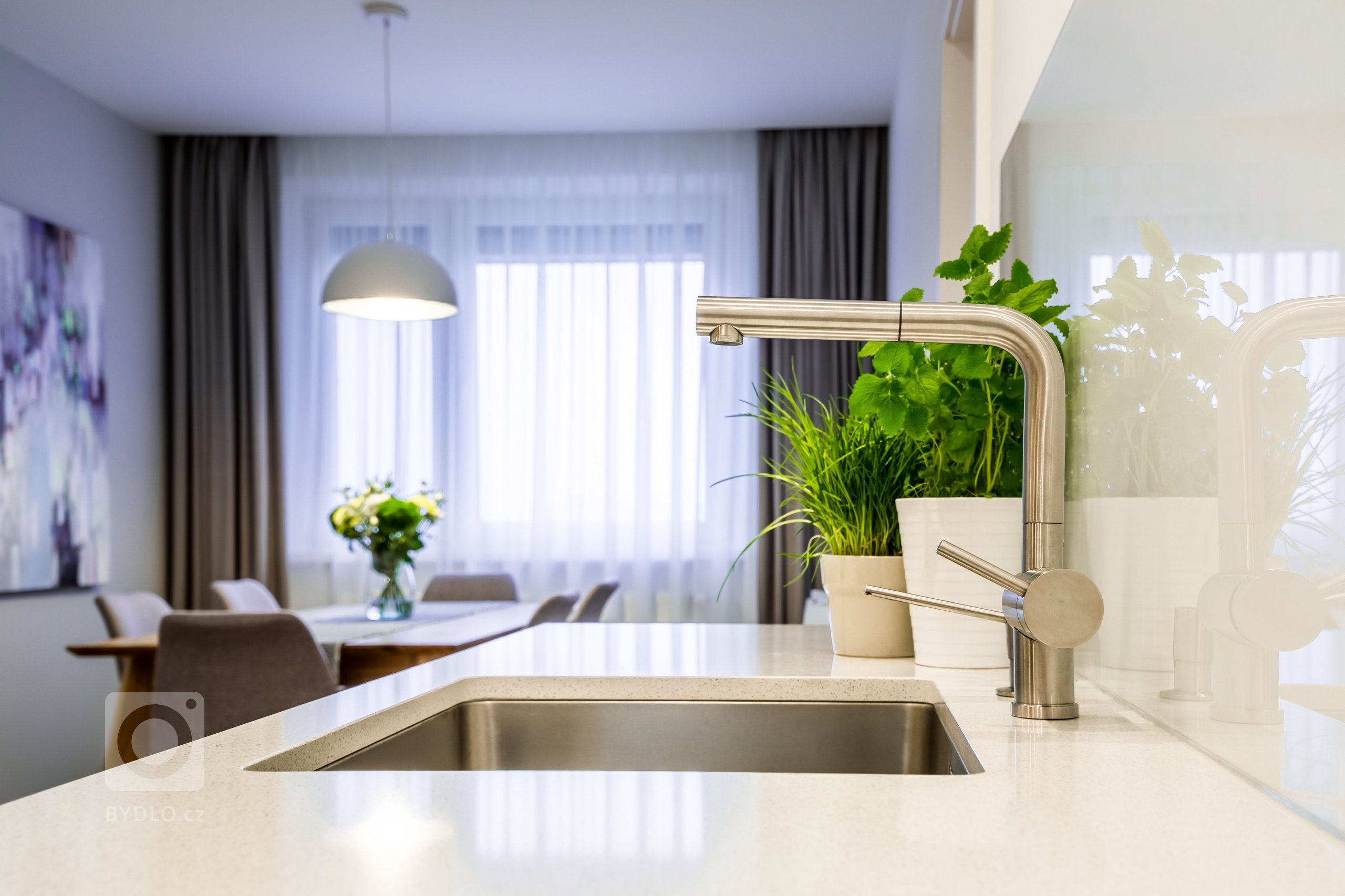 Kompletná rekonštrukcia panelového bytu v Petržalke&nbsp;????
Nahliadnite do našej realizácie interiéru, kde sme výraznou zmenou dispozície dosiahli kvalitu…