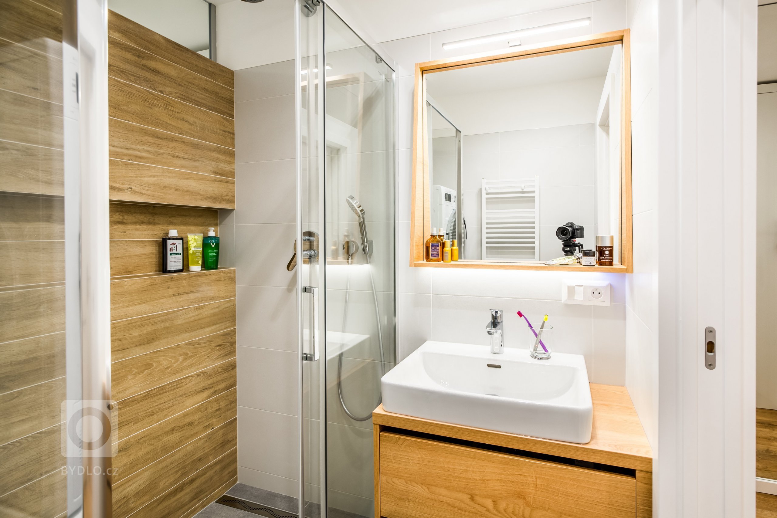 Kompletná rekonštrukcia panelového bytu v Petržalke&nbsp;????
Nahliadnite do našej realizácie interiéru, kde sme výraznou zmenou dispozície dosiahli kvalitu…