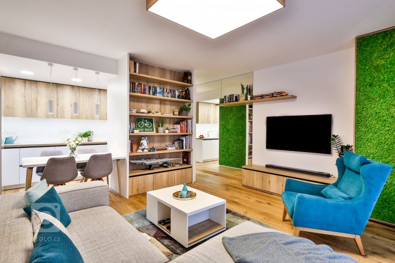 add picture to album