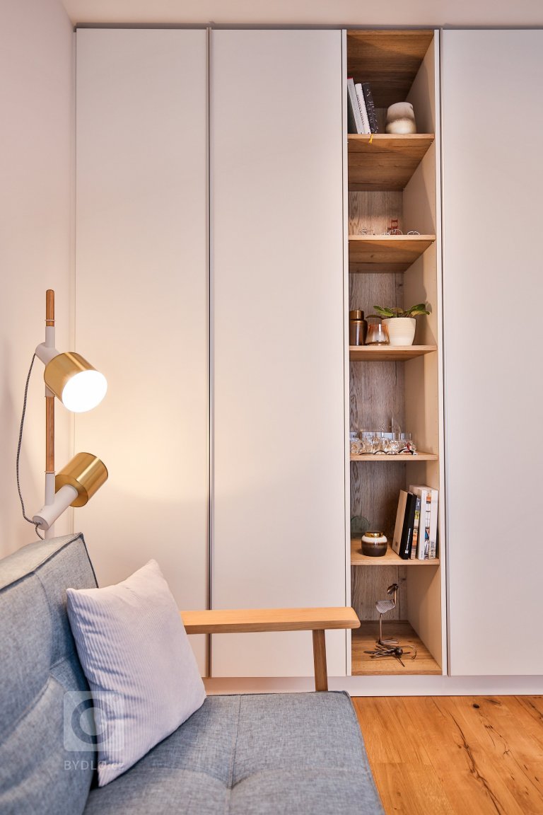 add picture to album