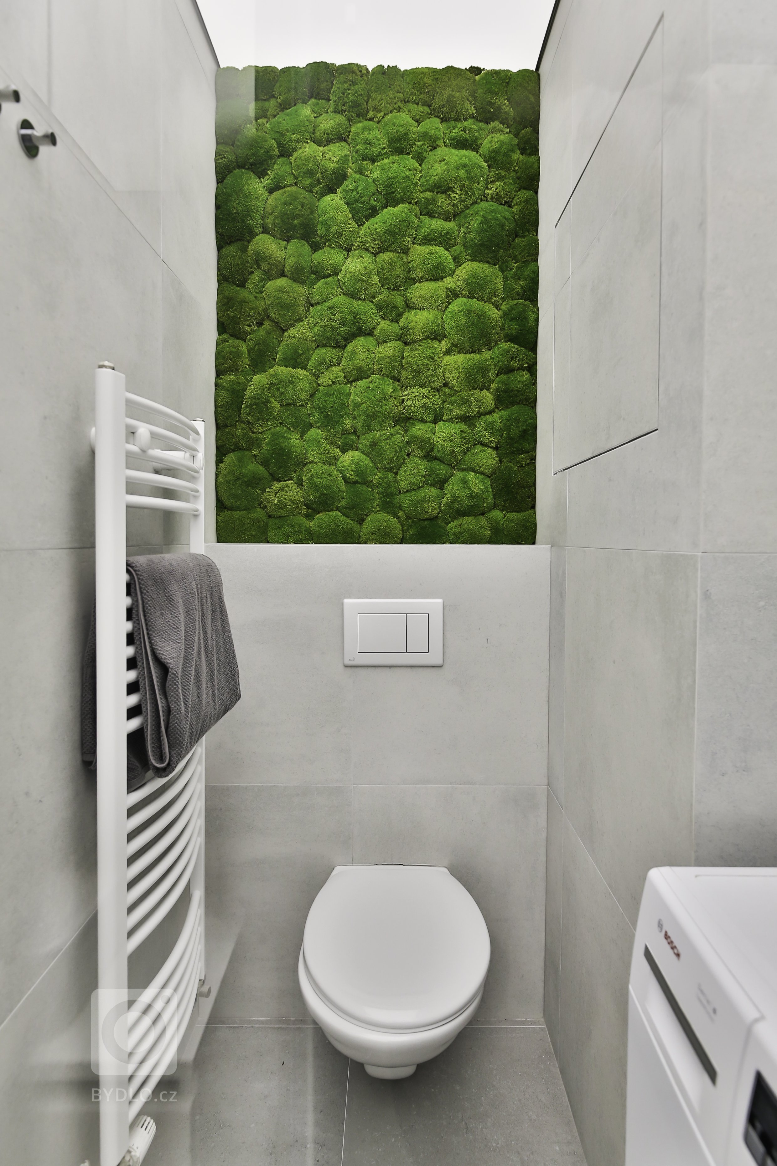 Pri tvorbe interiéru 1,5-izbového bytu v Slnečniciach pre mladý pár nám išlo hlavne o funkčnosť a moderný dizajn. Svetlé povrchy a materiály spolu s…