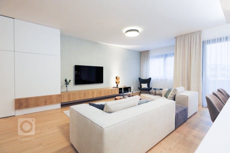 add picture to album