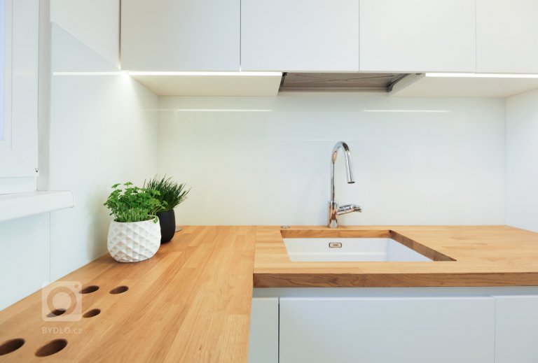 add picture to album