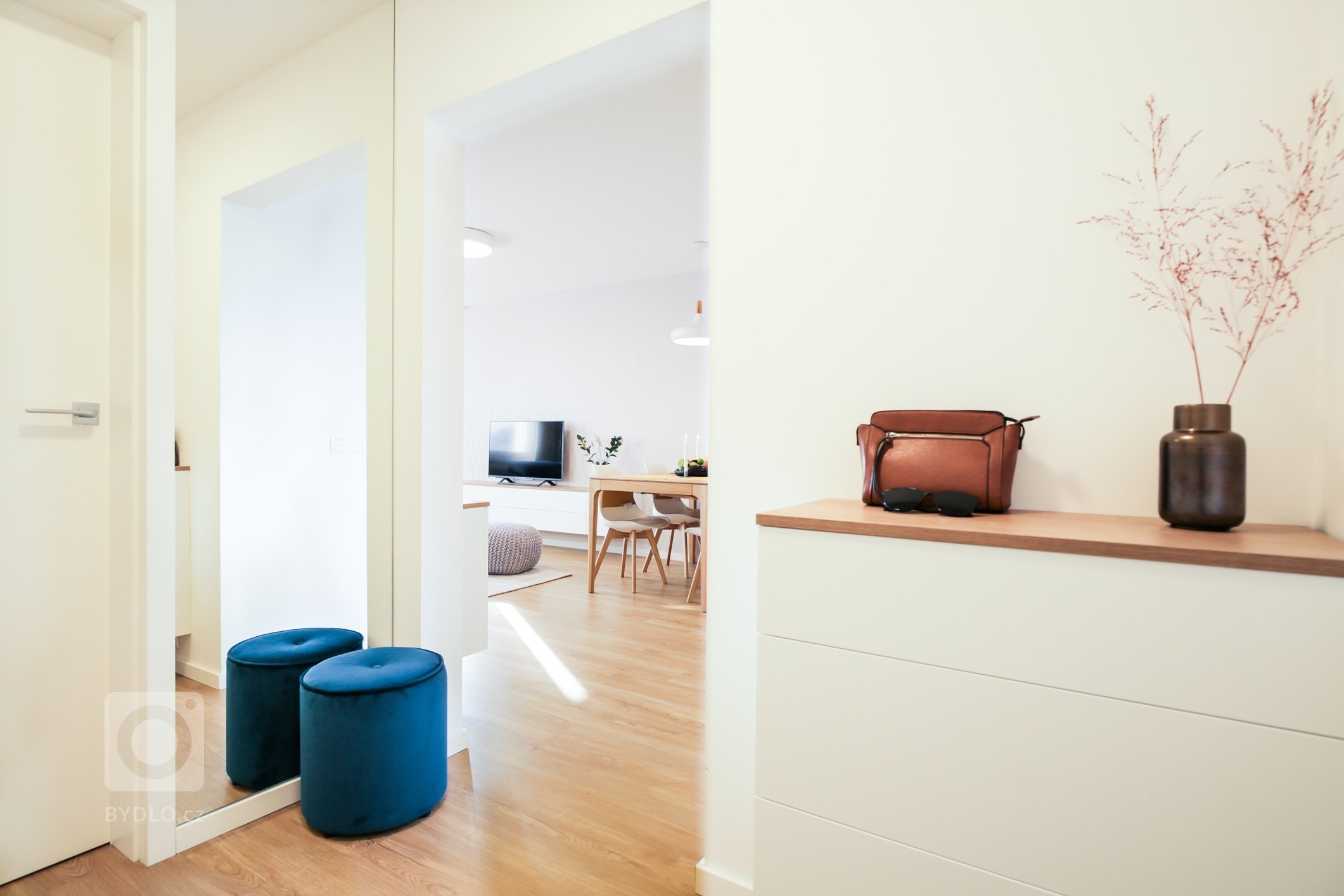 KOMPLETNÁ REKONŠTRUKCIA BYTU V RUŽINOVE&nbsp;✨
Na začiatku bol panelový byt v úplne pôvodnom stave, ktorý by ste dnes nespoznali&nbsp;????
Tento projekt bytu…