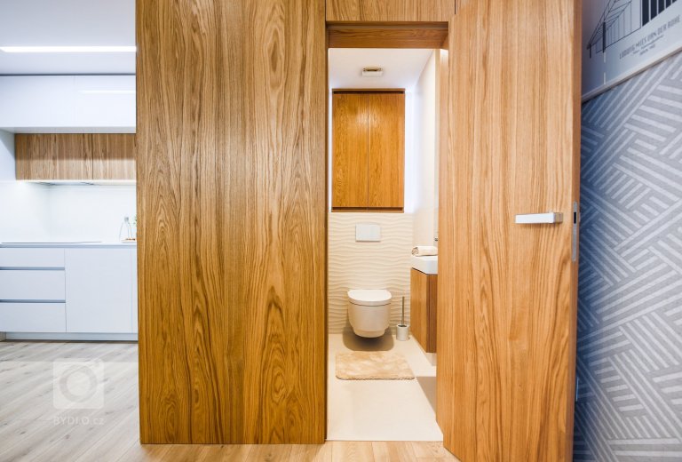 add picture to album