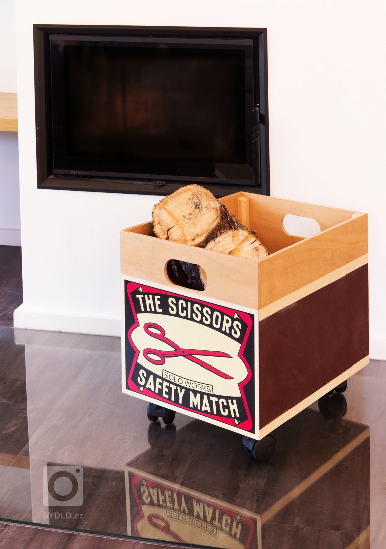 add picture to album