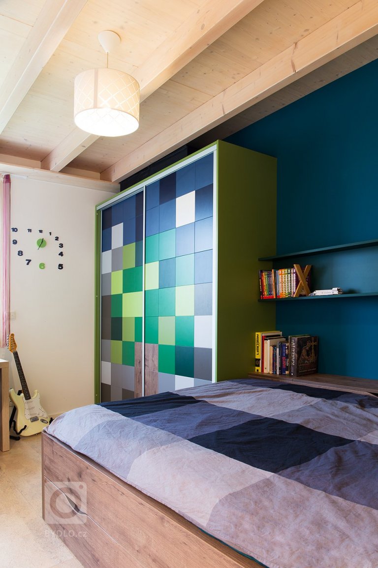 add picture to album