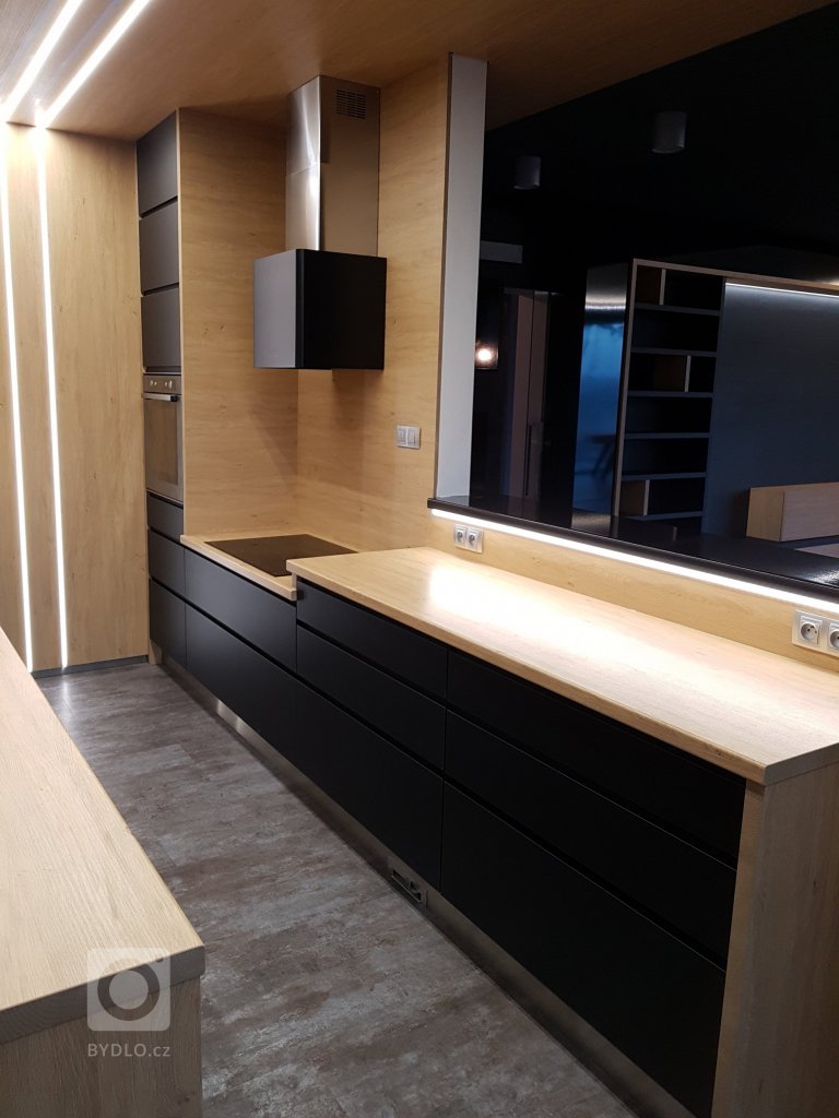 add picture to album