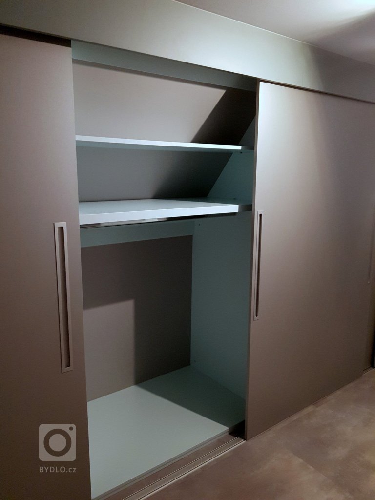 add picture to album