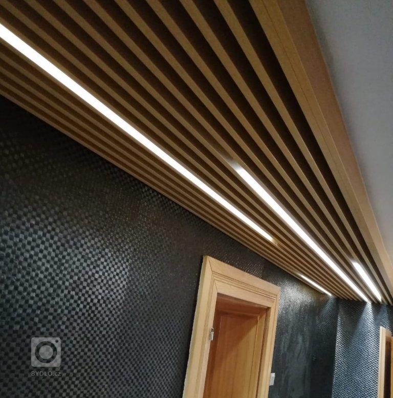 add picture to album