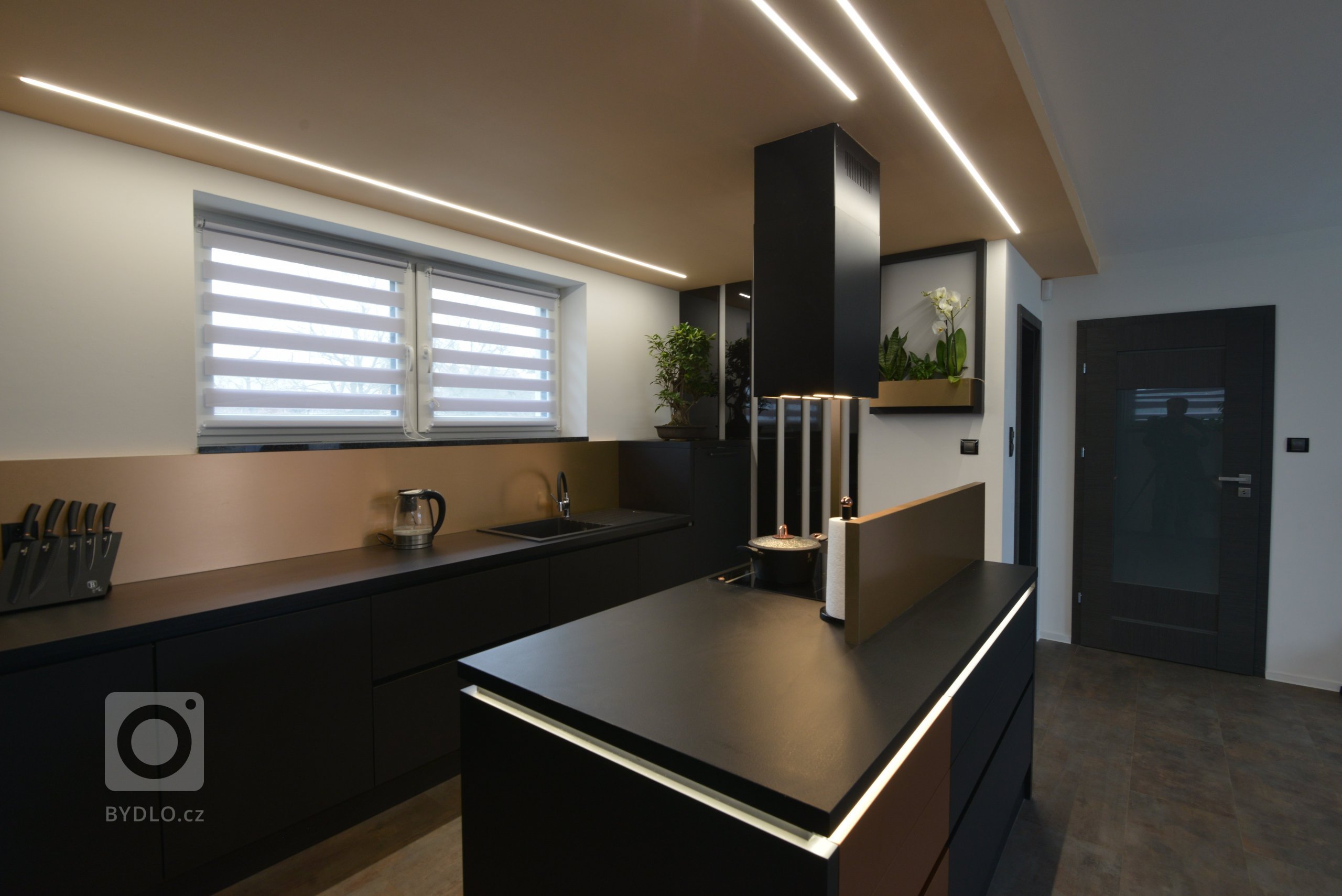 Paní vidí všechno , ale na její vaření nevidí nikdo.. 