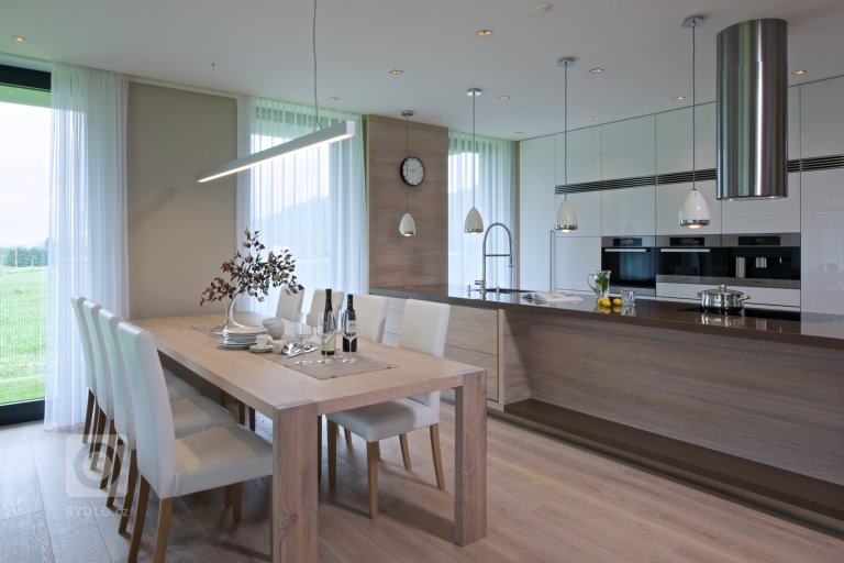 add picture to album