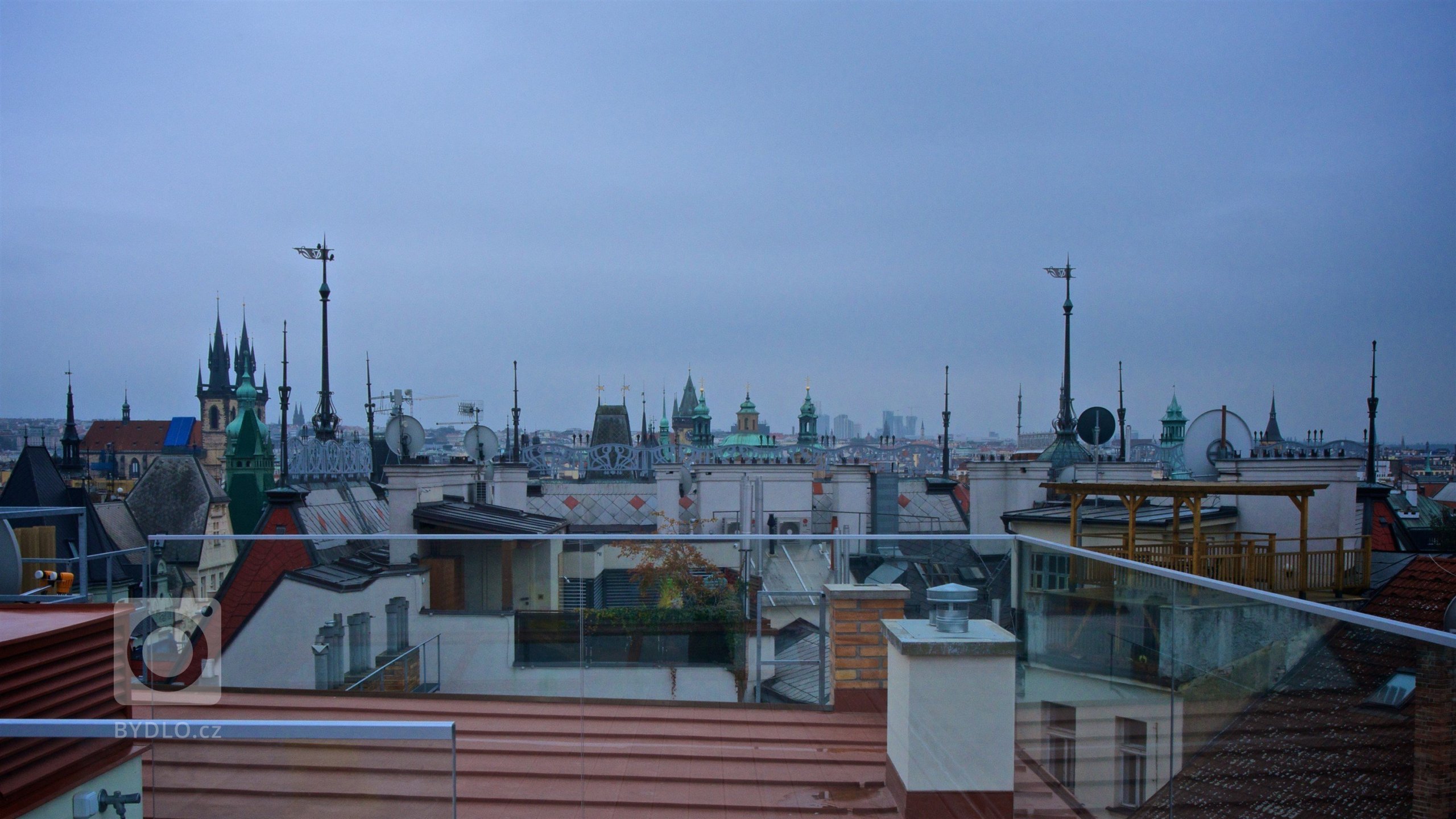 V rámci projektu&nbsp;Squat iD23&nbsp;jsme v bytovém domě v Pařížské ulici č.23 v Praze byli v trochu jiné situaci, než ostatní architekti, kteří na tomto…