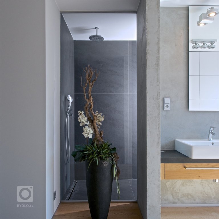 add picture to album