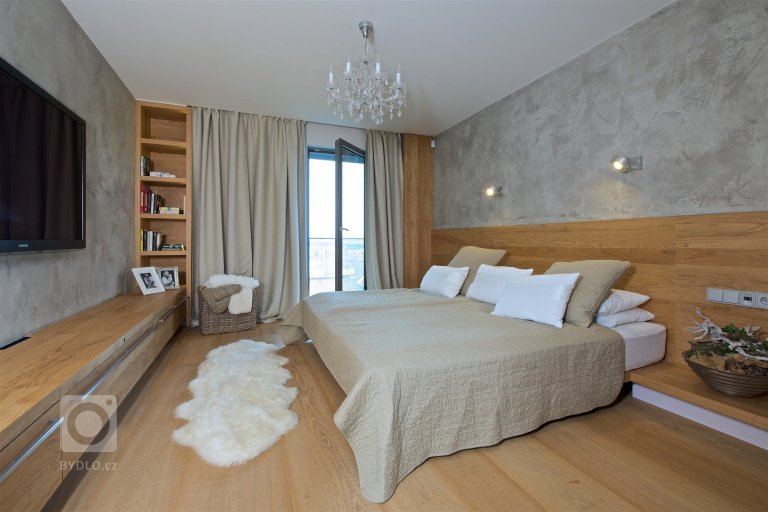 add picture to album