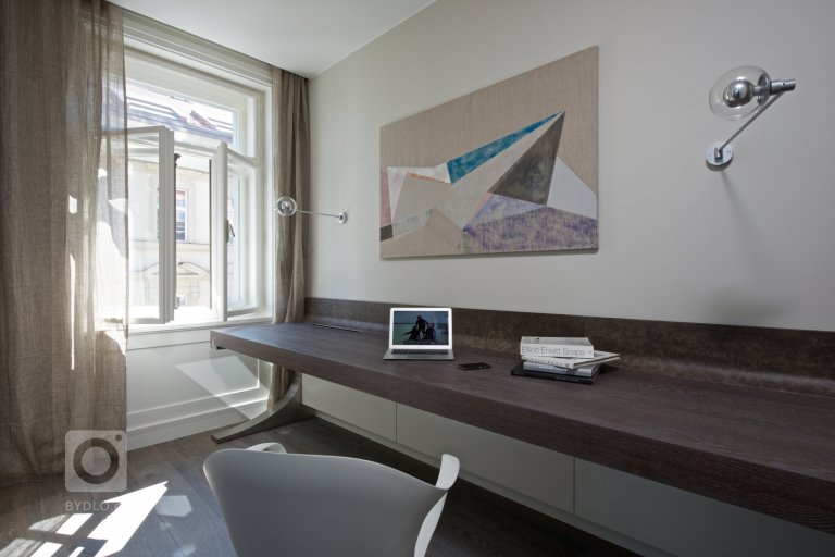 add picture to album