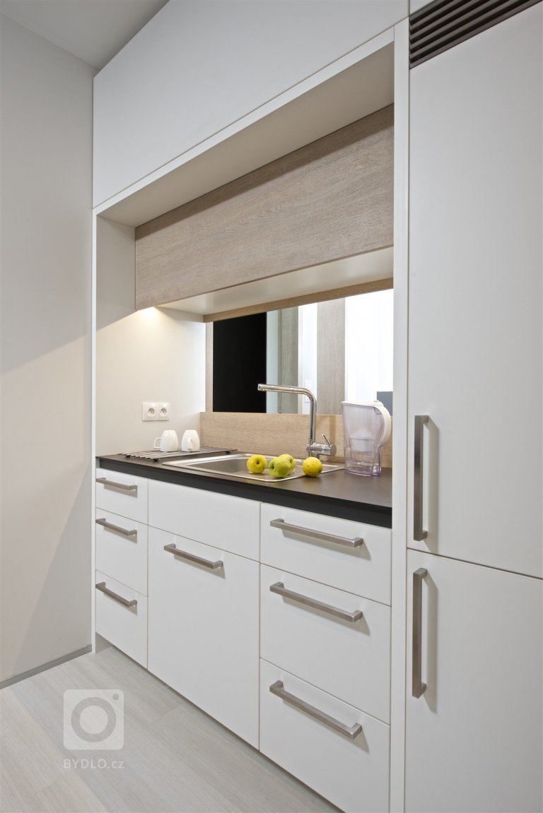 add picture to album